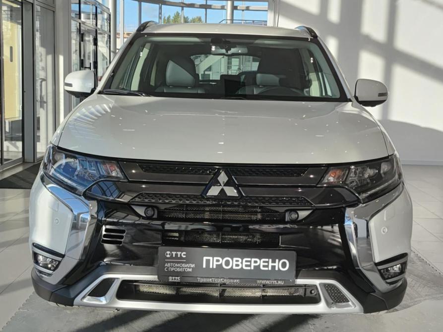 Mitsubishi Outlander III Рестайлинг 3 Казань  - изображение 2