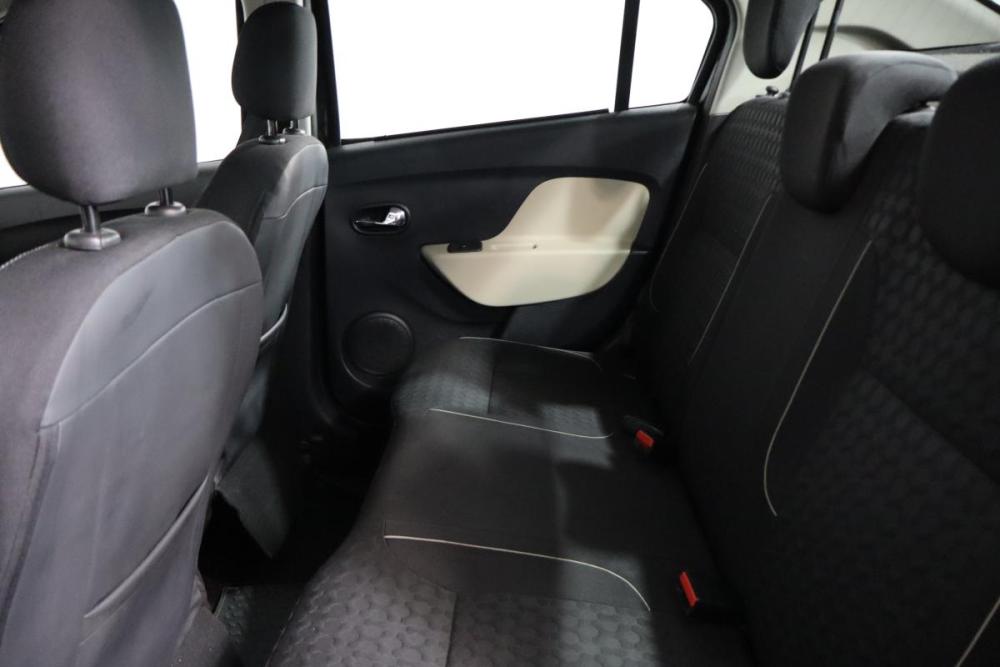 Renault Logan II Санкт-Петербург  - изображение 13