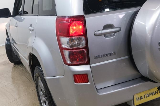 Suzuki Grand Vitara II с пробегом 2005 года, цена 799 000 рублей, 303000 км, внедорожник, Автокод Объявления