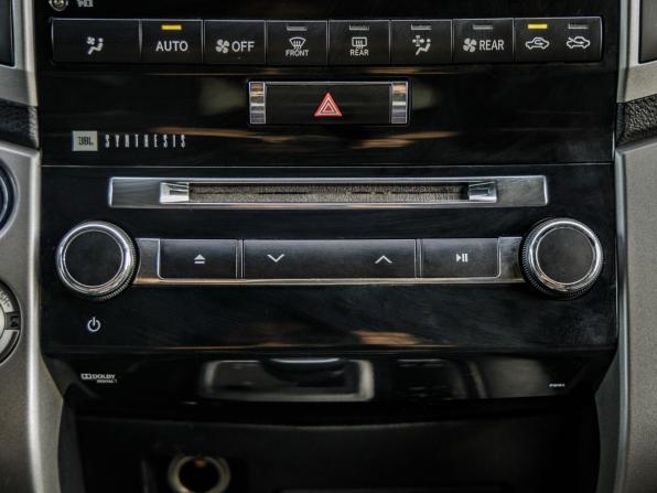 Toyota Land Cruiser 200 Series Рестайлинг 1 с пробегом 2012 года, цена 5 498 000 рублей, 289000 км, внедорожник, Автокод Объявления