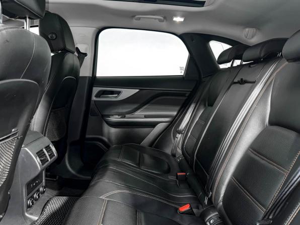 Jaguar F-Pace I с пробегом 2016 года, цена 2 100 000 рублей, 206107 км, внедорожник, Автокод Объявления