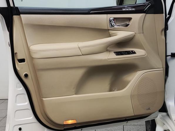 Lexus LX III с пробегом 2009 года, цена 3 200 000 рублей, 241516 км, внедорожник, Автокод Объявления