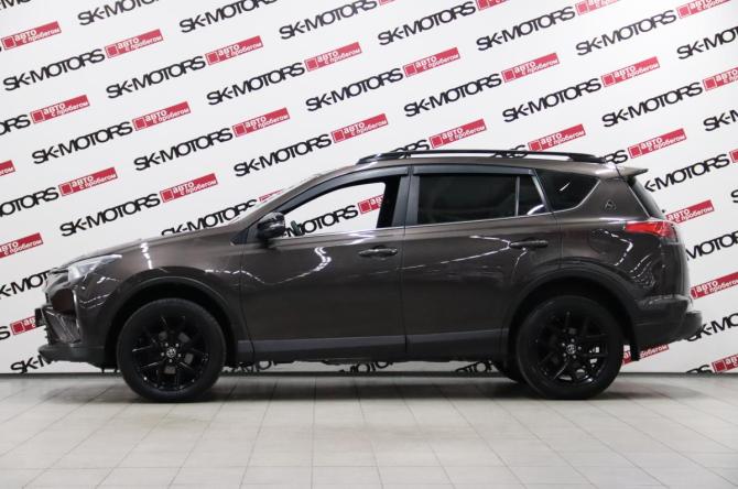 Toyota RAV4 IV (XA40) Рестайлинг с пробегом 2018 года, цена 2 750 550 рублей, 107190 км, внедорожник, Автокод Объявления