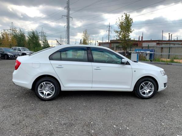 Skoda Rapid I с пробегом 2016 года, цена 983 000 рублей, 176798 км, лифтбек, Автокод Объявления