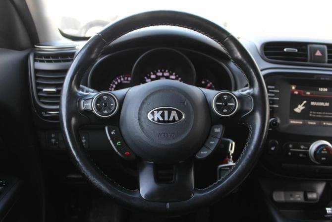 Kia Soul II Рестайлинг с пробегом 2018 года, цена 1 480 000 рублей, 145000 км, хэтчбек, Автокод Объявления