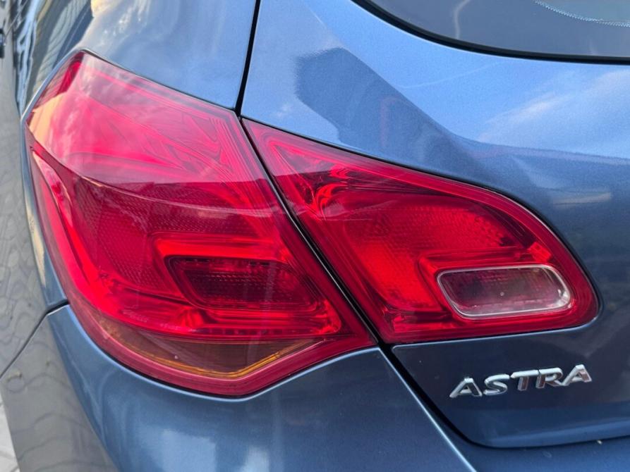 Opel Astra J Рестайлинг Астрахань  - изображение 9