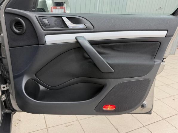 Skoda Octavia II (A5) Рестайлинг с пробегом 2011 года, цена 799 000 рублей, 216660 км, лифтбек, Автокод Объявления