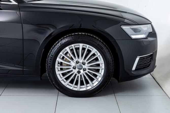 Audi A6 V (C8) с пробегом 2019 года, цена 3 810 000 рублей, 105201 км, седан, Автокод Объявления