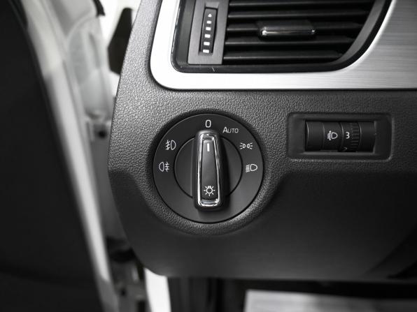 Skoda Rapid I Рестайлинг с пробегом 2019 года, цена 1 200 000 рублей, 66706 км, лифтбек, Автокод Объявления