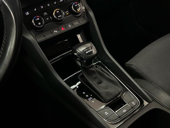 Skoda Karoq I с пробегом 2021 года, цена 2 500 000 рублей, 114530 км, внедорожник, Автокод Объявления