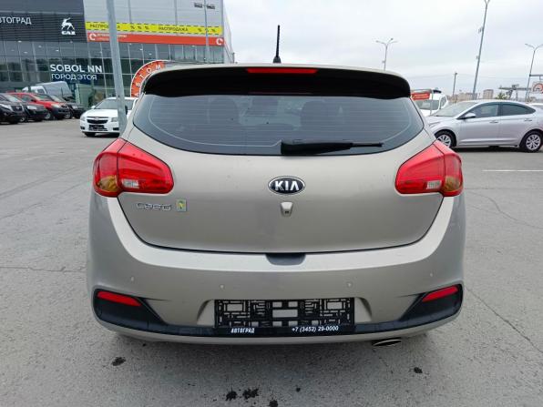 Kia Ceed II с пробегом 2014 года, цена 949 995 рублей, 241362 км, хэтчбек, Автокод Объявления