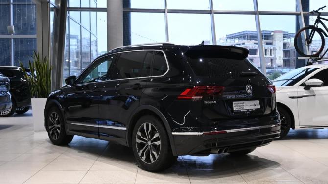 Volkswagen Tiguan II с пробегом 2018 года, цена 2 850 000 рублей, 123761 км, внедорожник, Автокод Объявления