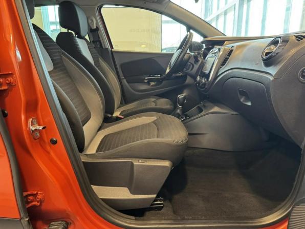 Renault Kaptur I с пробегом 2017 года, цена 1 179 000 рублей, 194742 км, внедорожник, Автокод Объявления