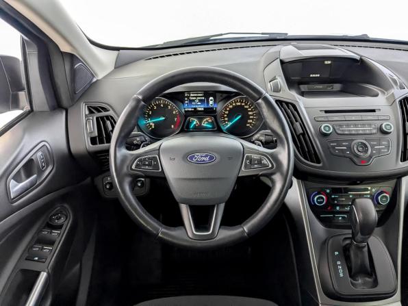 Ford Kuga II Рестайлинг с пробегом 2018 года, цена 1 900 000 рублей, 37451 км, внедорожник, Автокод Объявления