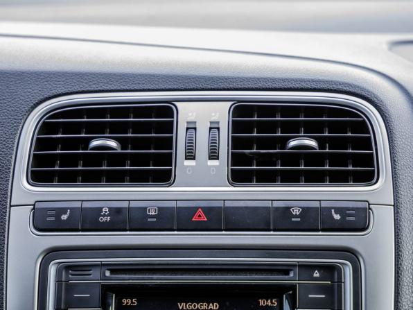 Volkswagen Polo V Рестайлинг с пробегом 2017 года, цена 1 078 000 рублей, 191352 км, седан, Автокод Объявления