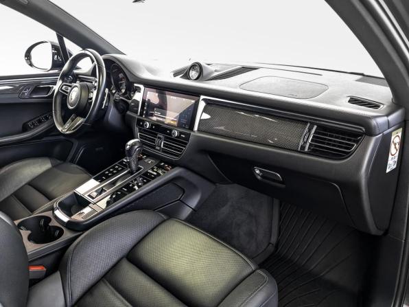 Porsche Macan I Рестайлинг 2 с пробегом 2022 года, цена 6 900 000 рублей, 74465 км, внедорожник, Автокод Объявления