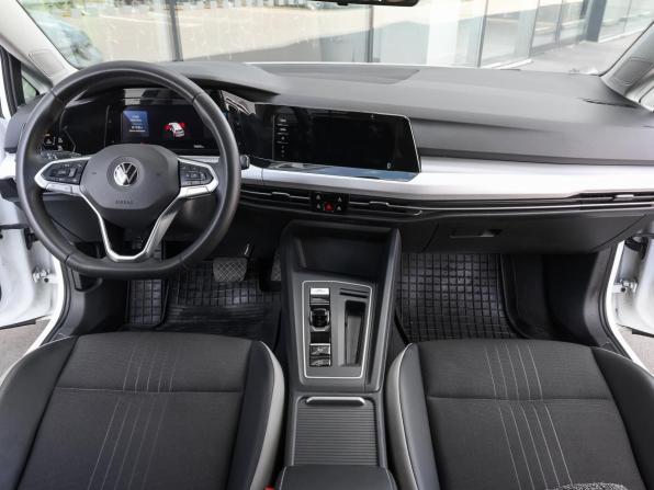 Volkswagen Golf VIII с пробегом 2022 года, цена 2 498 000 рублей, 76869 км, хэтчбек, Автокод Объявления