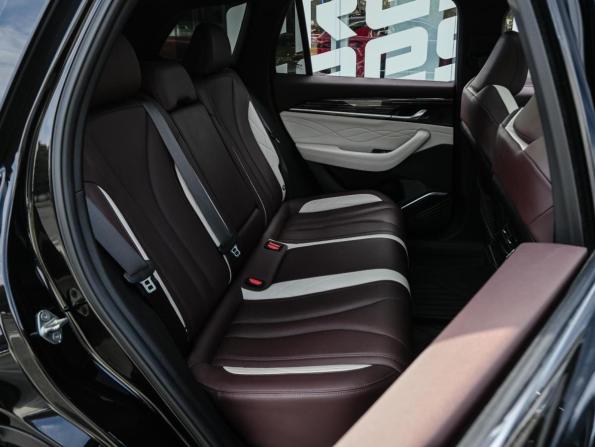 Geely Xingyue L I с пробегом 2023 года, цена 3 069 000 рублей, 99871 км, внедорожник, Автокод Объявления