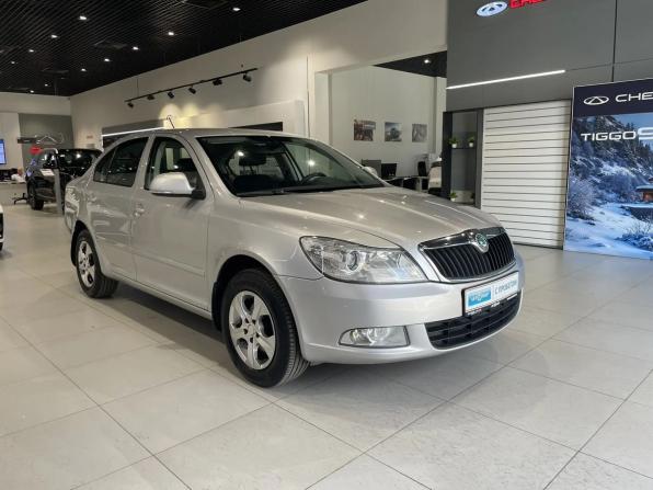 Skoda Octavia II (A5) Рестайлинг с пробегом 2011 года, цена 790 000 рублей, 172617 км, лифтбек, Автокод Объявления