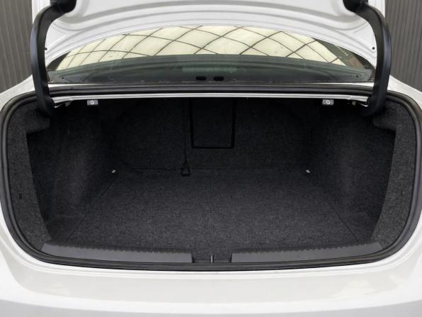 Volkswagen Jetta VI с пробегом 2014 года, цена 1 277 000 рублей, 103840 км, седан, Автокод Объявления