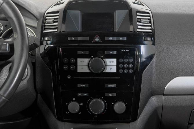 Opel Zafira B Рестайлинг с пробегом 2011 года, цена 729 000 рублей, 213050 км, компактвэн, Автокод Объявления