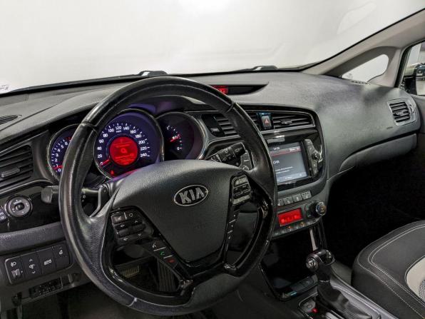 Kia Ceed II Рестайлинг с пробегом 2017 года, цена 1 450 000 рублей, 74537 км, хэтчбек, Автокод Объявления