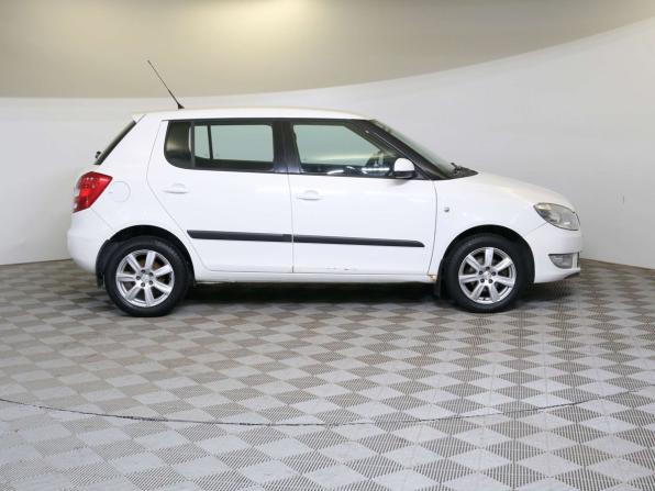 Skoda Fabia II Рестайлинг с пробегом 2011 года, цена 750 000 рублей, 129000 км, хэтчбек, Автокод Объявления