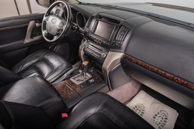 Toyota Land Cruiser 200 Series с пробегом 2011 года, цена 3 299 000 рублей, 268000 км, внедорожник, Автокод Объявления