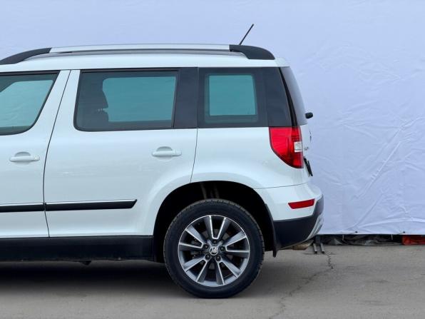 Skoda Yeti I Рестайлинг с пробегом 2016 года, цена 1 199 000 рублей, 142500 км, внедорожник, Автокод Объявления