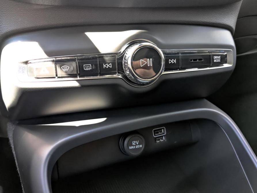 Volvo XC40 I Москва  - изображение 25
