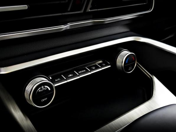 Geely Coolray I с пробегом 2023 года, цена 1 880 000 рублей, 19462 км, внедорожник, Автокод Объявления