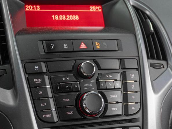 Opel Astra J Рестайлинг с пробегом 2013 года, цена 875 000 рублей, 150766 км, хэтчбек, Автокод Объявления