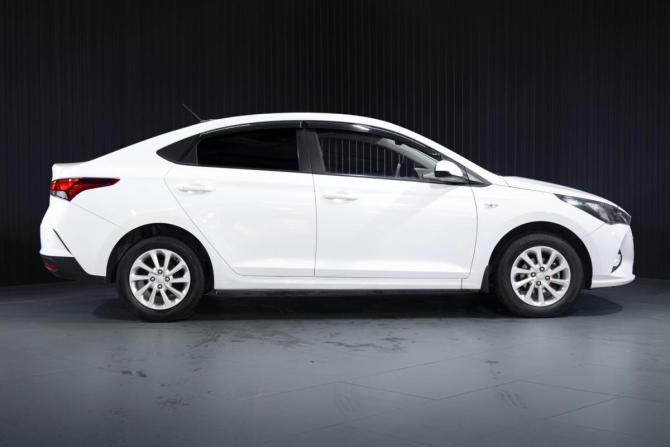 Hyundai Solaris II Рестайлинг с пробегом 2020 года, цена 1 370 000 рублей, 75609 км, седан, Автокод Объявления