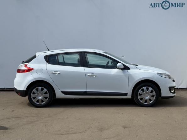 Renault Megane III Рестайлинг 2 с пробегом 2013 года, цена 650 000 рублей, 182142 км, хэтчбек, Автокод Объявления