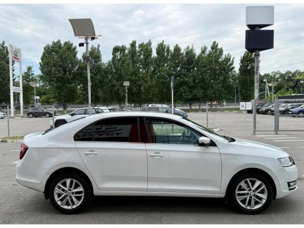 Skoda Rapid I Рестайлинг с пробегом 2019 года, цена 1 448 000 рублей, 56136 км, лифтбек, Автокод Объявления