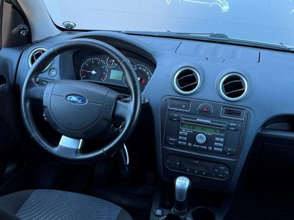 Ford Fusion I Рестайлинг с пробегом 2007 года, цена 498 400 рублей, 109492 км, хэтчбек, Автокод Объявления