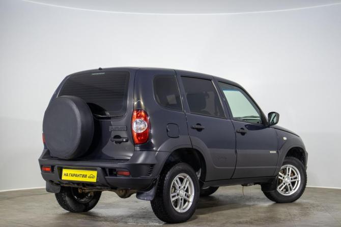 Chevrolet Niva I Рестайлинг с пробегом 2018 года, цена 799 000 рублей, 102433 км, внедорожник, Автокод Объявления