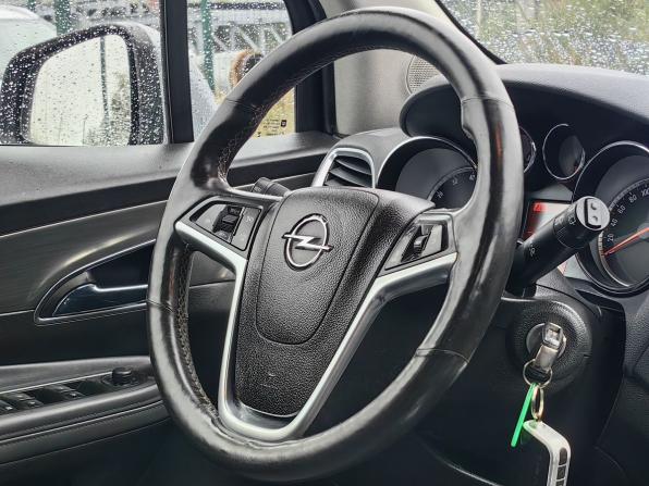 Opel Mokka I с пробегом 2014 года, цена 869 000 рублей, 184732 км, внедорожник, Автокод Объявления