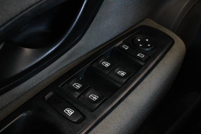 Renault Megane III с пробегом 2010 года, цена 339 000 рублей, 315311 км, хэтчбек, Автокод Объявления