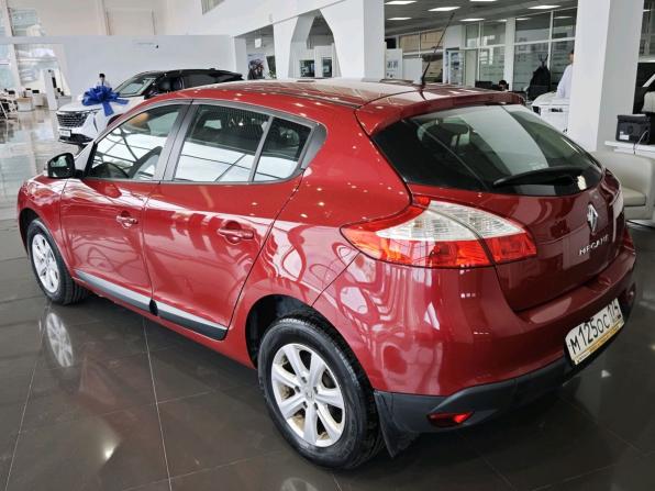 Renault Megane III с пробегом 2011 года, цена 565 000 рублей, 194000 км, хэтчбек, Автокод Объявления