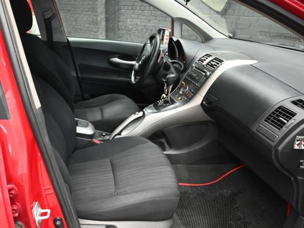 Toyota Auris I с пробегом 2007 года, цена 700 000 рублей, 184551 км, хэтчбек, Автокод Объявления