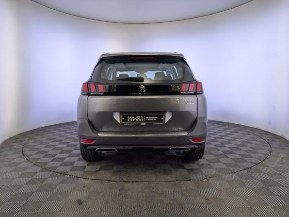 Peugeot 5008 II Рестайлинг с пробегом 2021 года, цена 3 165 000 рублей, 8200 км, внедорожник, Автокод Объявления