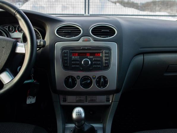 Ford Focus II Рестайлинг с пробегом 2010 года, цена 520 000 рублей, 215364 км, универсал, Автокод Объявления