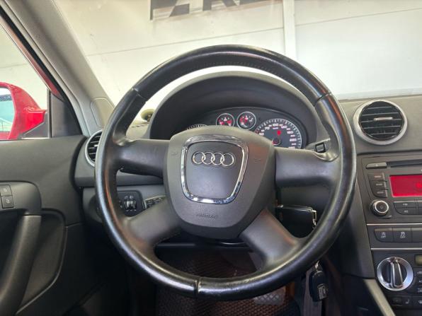 Audi A3 II (8P) Рестайлинг 2 с пробегом 2010 года, цена 959 000 рублей, 180264 км, хэтчбек, Автокод Объявления