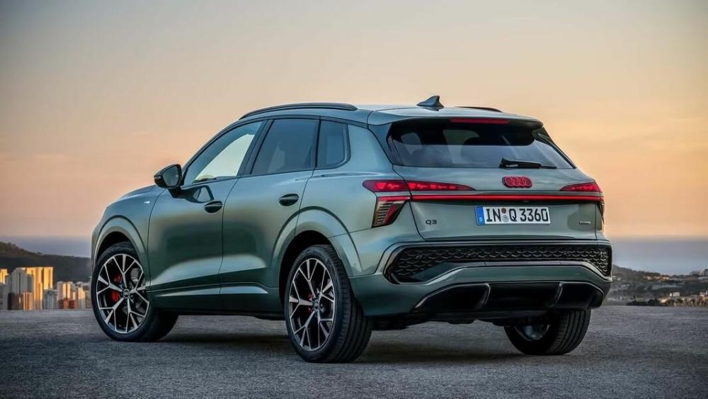 Audi Q3 II (F3) Москва  - изображение 3