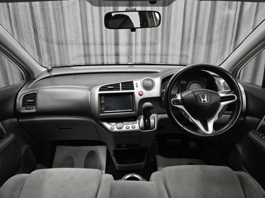 Honda Stream II Рестайлинг Красноярск  - изображение 12
