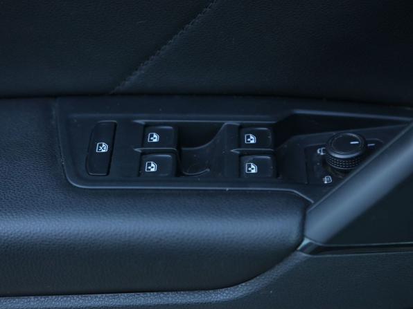 Volkswagen Tiguan II с пробегом 2020 года, цена 3 100 000 рублей, 80500 км, внедорожник, Автокод Объявления