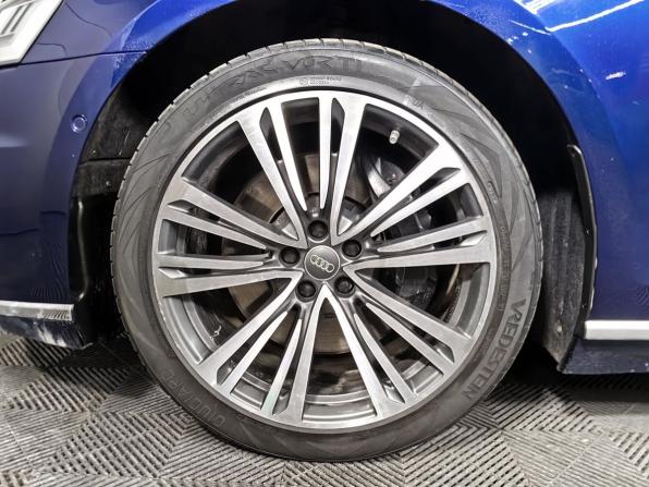 Audi A8 IV (D5) с пробегом 2018 года, цена 4 699 000 рублей, 104645 км, седан, Автокод Объявления