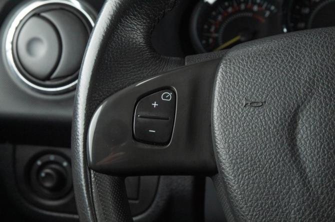Renault Sandero II с пробегом 2016 года, цена 929 000 рублей, 134600 км, хэтчбек, Автокод Объявления