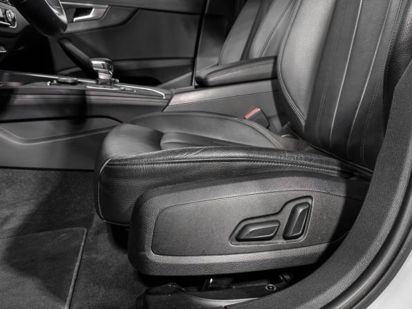 Audi A4 V (B9) с пробегом 2019 года, цена 2 574 000 рублей, 85611 км, седан, Автокод Объявления